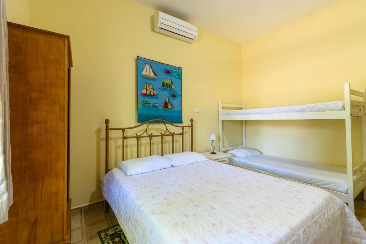 Casa Com Piscina Aquecida A 100M Da Praia ماريسياز المظهر الخارجي الصورة